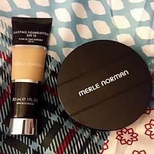 (SOLD)ON MACARI Merle norman powder